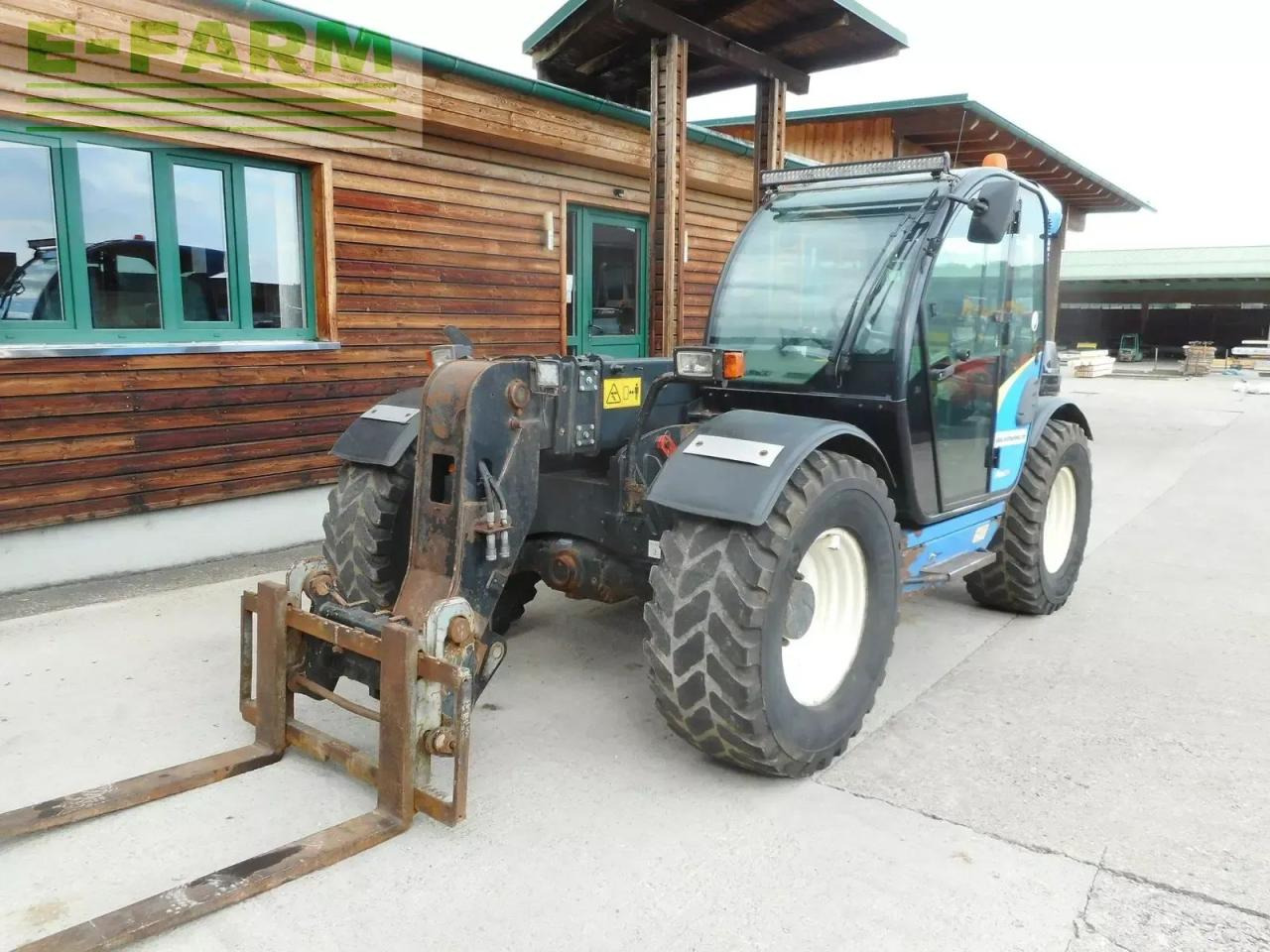 New Holland lm5060 ( 7,1m 4t ) - Stivuitor telescopic: Foto 2 New Holland lm5060 ( 7,1m 4t ) - Stivuitor telescopic: Foto 2