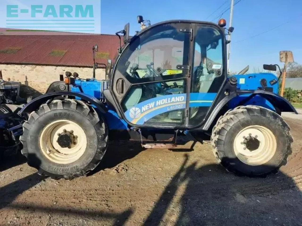 New Holland lm7-42 - Stivuitor telescopic: Foto 3 New Holland lm7-42 - Stivuitor telescopic: Foto 3