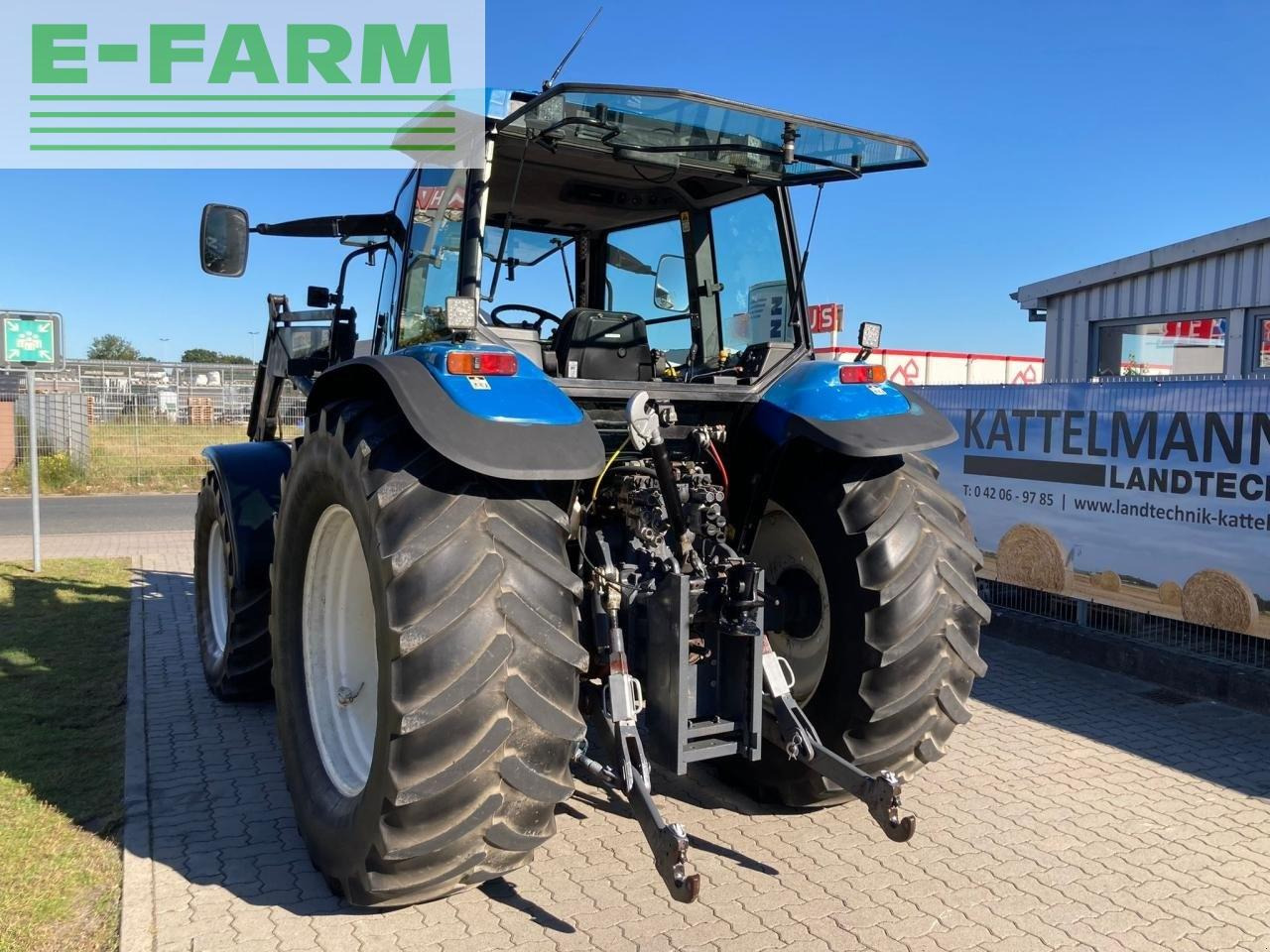 New Holland m 135 - Tractor agricol: Foto 4 New Holland m 135 - Tractor agricol: Foto 4