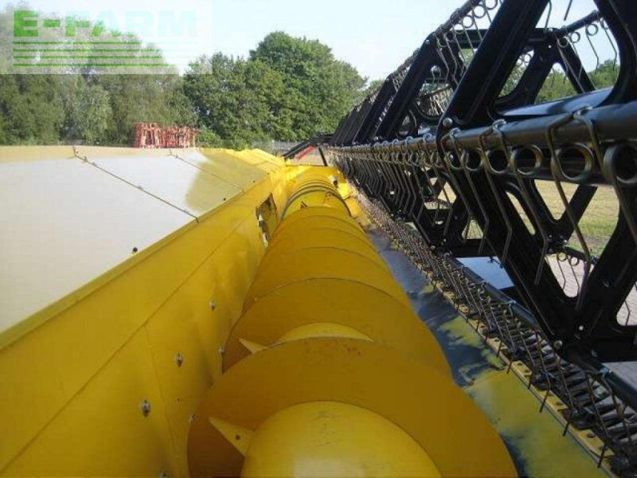New Holland schneidwerk varifeed - Utilaje pentru maşină de recoltat furaj: Foto 5 New Holland schneidwerk varifeed - Utilaje pentru maşină de recoltat furaj: Foto 5