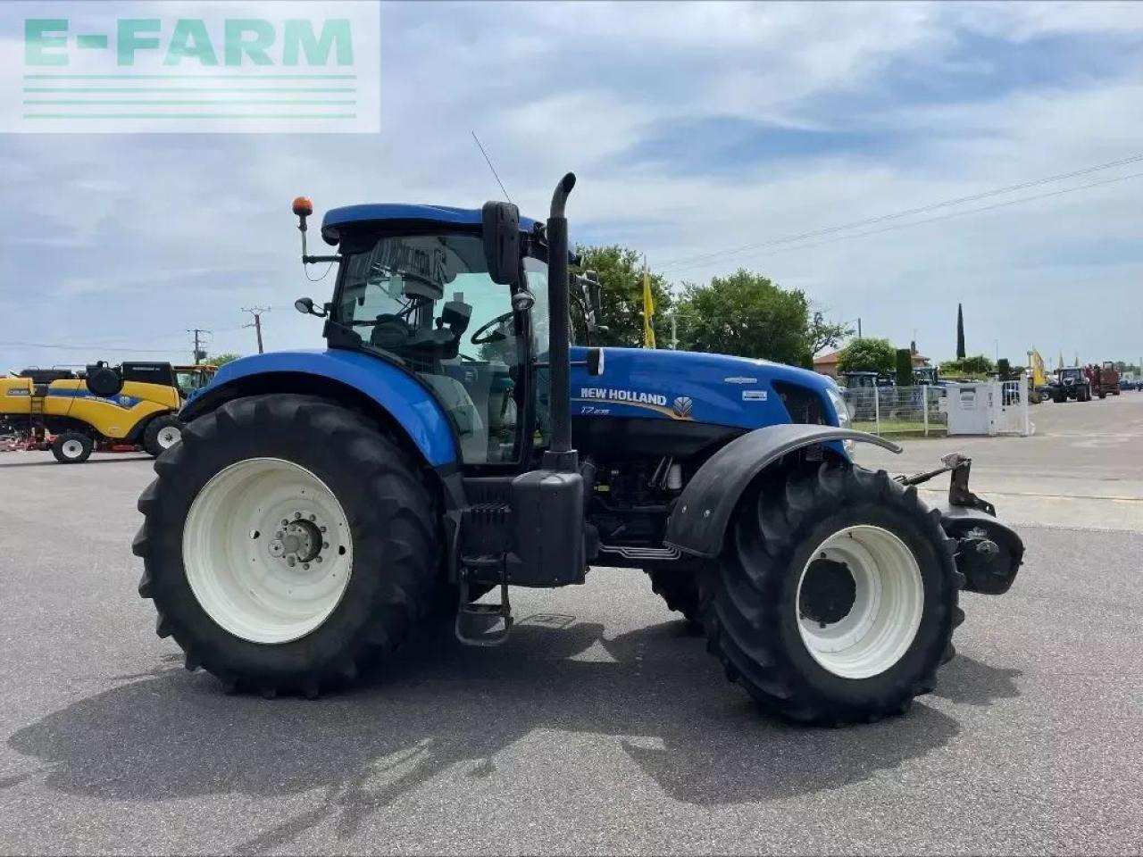 New Holland t 7.235 - Tractor agricol: Foto 5 New Holland t 7.235 - Tractor agricol: Foto 5