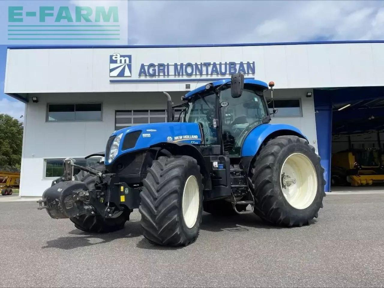 New Holland t 7.235 - Tractor agricol: Foto 1 New Holland t 7.235 - Tractor agricol: Foto 1