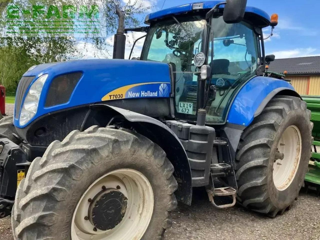 New Holland t 7030 pc PC - Tractor agricol: Foto 1 New Holland t 7030 pc PC - Tractor agricol: Foto 1