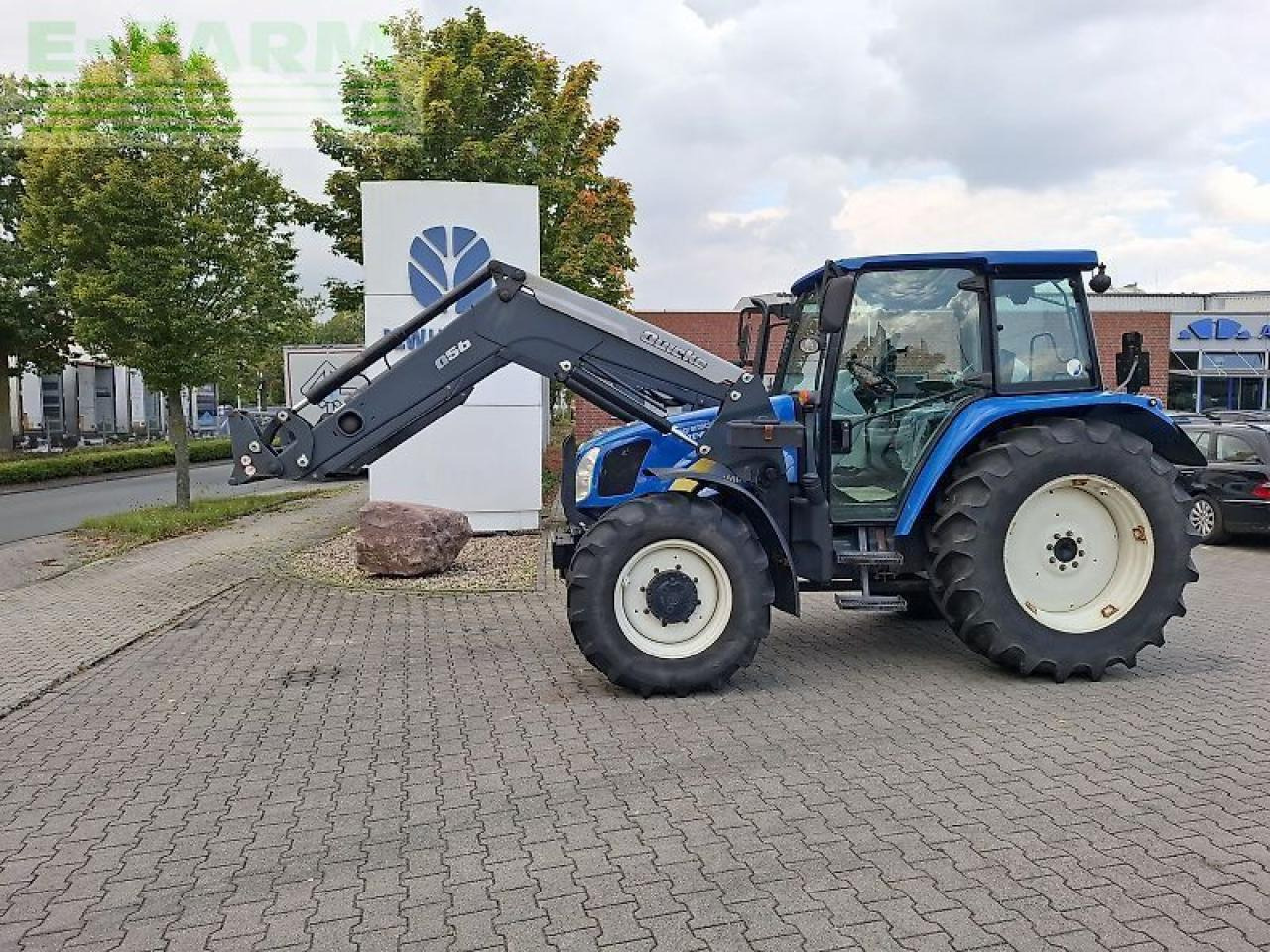 New Holland t5050 - Tractor agricol: Foto 2 New Holland t5050 - Tractor agricol: Foto 2