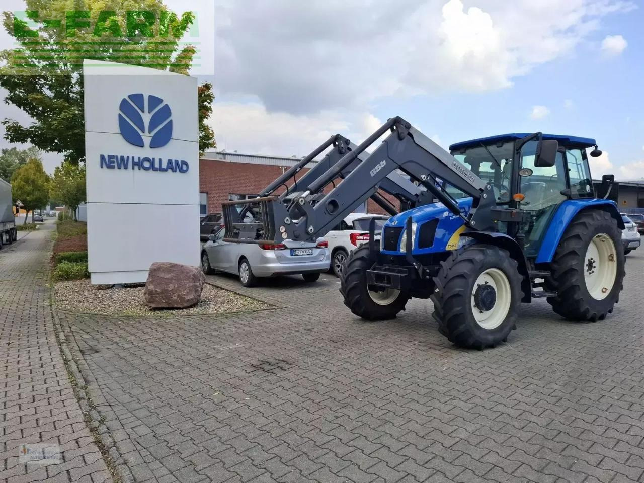 New Holland t5050 - Tractor agricol: Foto 3 New Holland t5050 - Tractor agricol: Foto 3