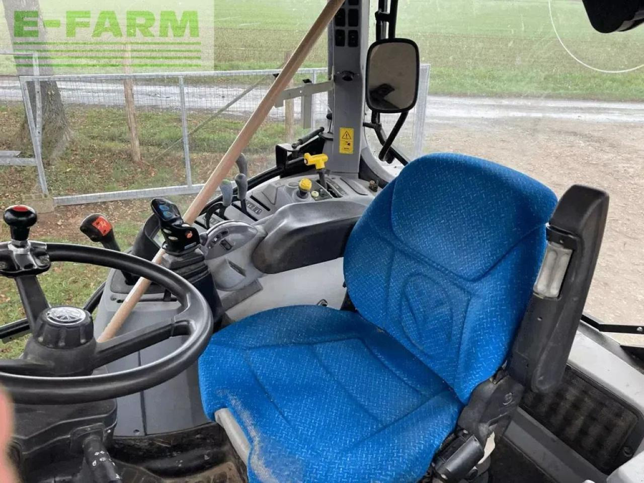 New Holland t6.120 electro command - Tractor agricol: Foto 5 New Holland t6.120 electro command - Tractor agricol: Foto 5
