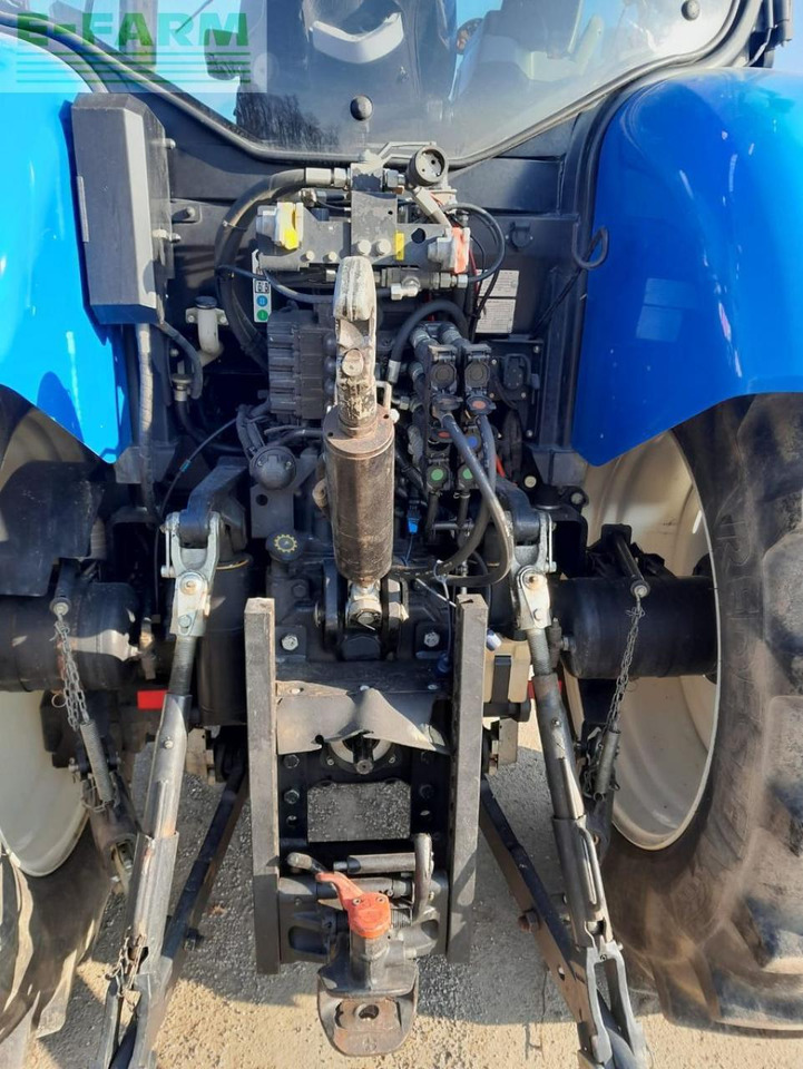 New Holland t6.140 auto command - Tractor agricol: Foto 5 New Holland t6.140 auto command - Tractor agricol: Foto 5