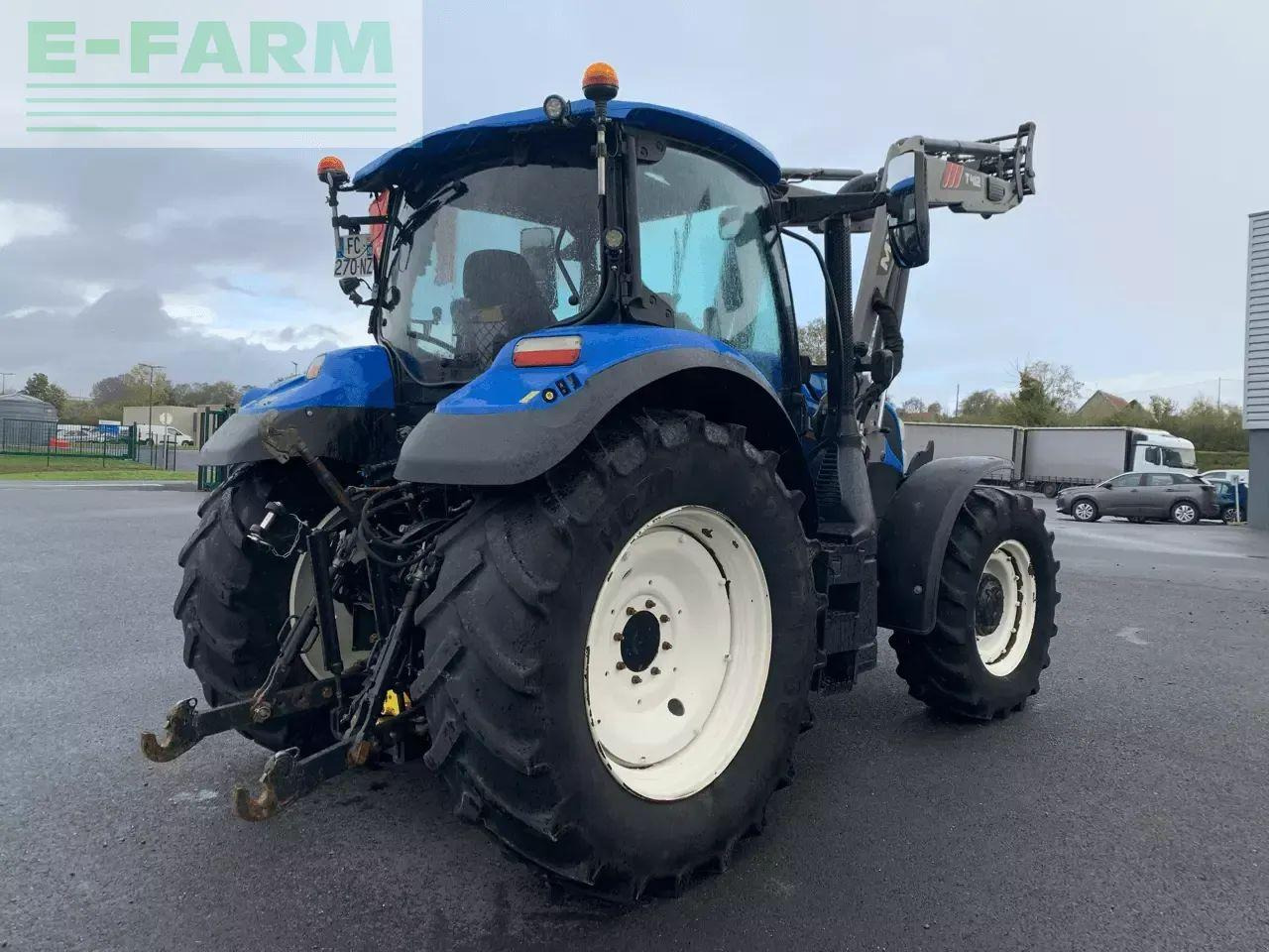 New Holland t6.180 electrocommand t4b - Tractor agricol: Foto 4 New Holland t6.180 electrocommand t4b - Tractor agricol: Foto 4