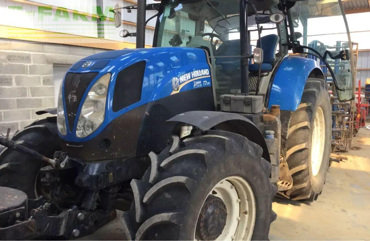 New Holland t7 170 - Tractor agricol: Foto 1 New Holland t7 170 - Tractor agricol: Foto 1