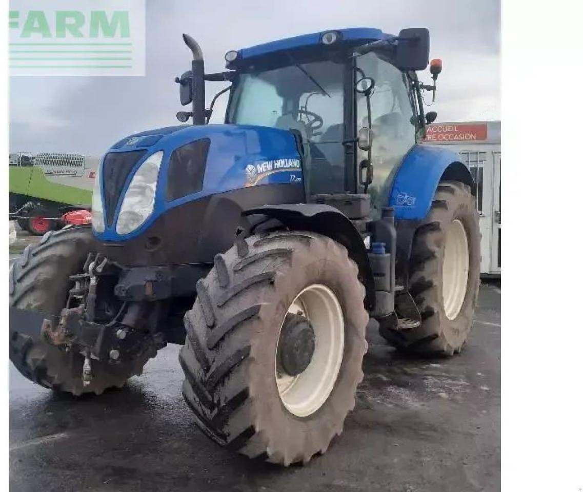 New Holland t7.200 r c clas. - Tractor agricol: Foto 1 New Holland t7.200 r c clas. - Tractor agricol: Foto 1