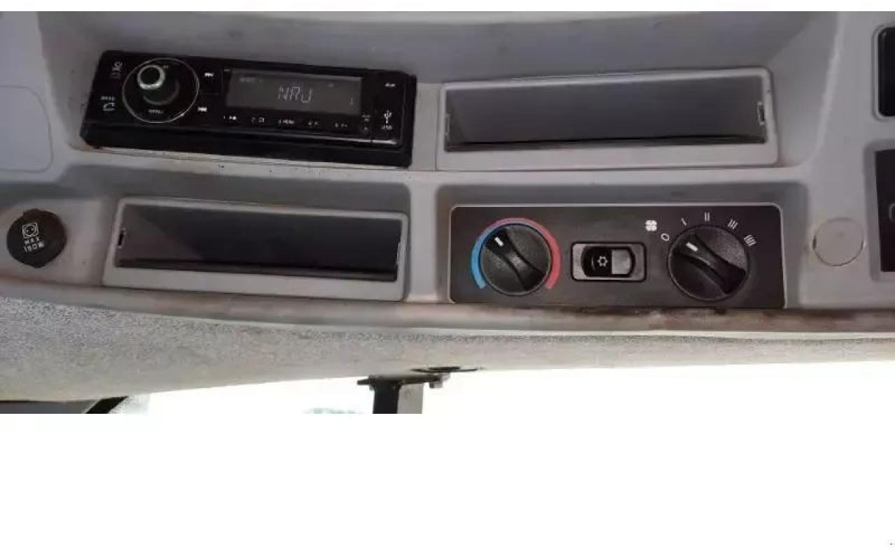 New Holland t7-210pc-sw - Tractor agricol: Foto 4 New Holland t7-210pc-sw - Tractor agricol: Foto 4