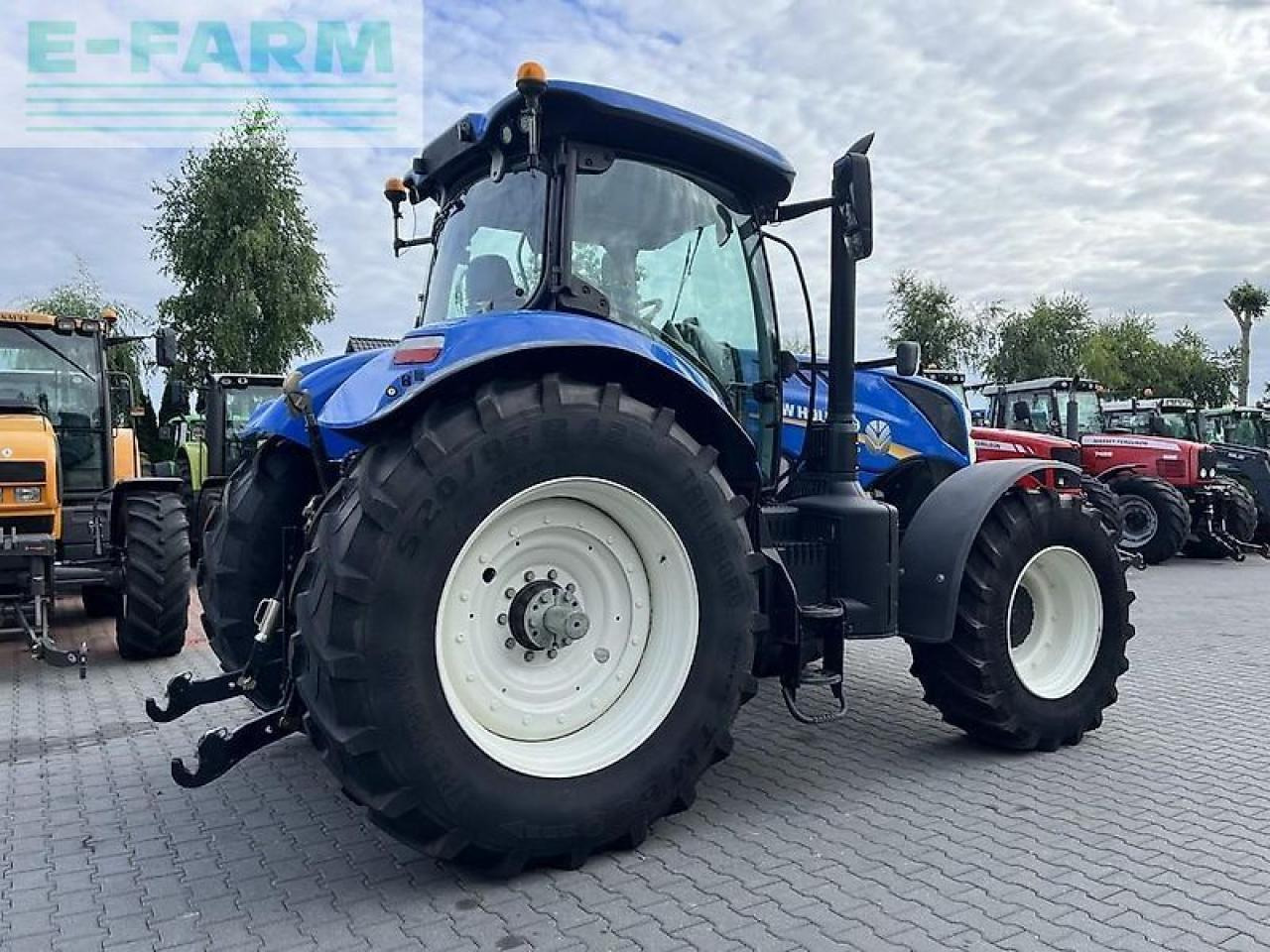 New Holland t7.230 power command - Tractor agricol: Foto 5 New Holland t7.230 power command - Tractor agricol: Foto 5
