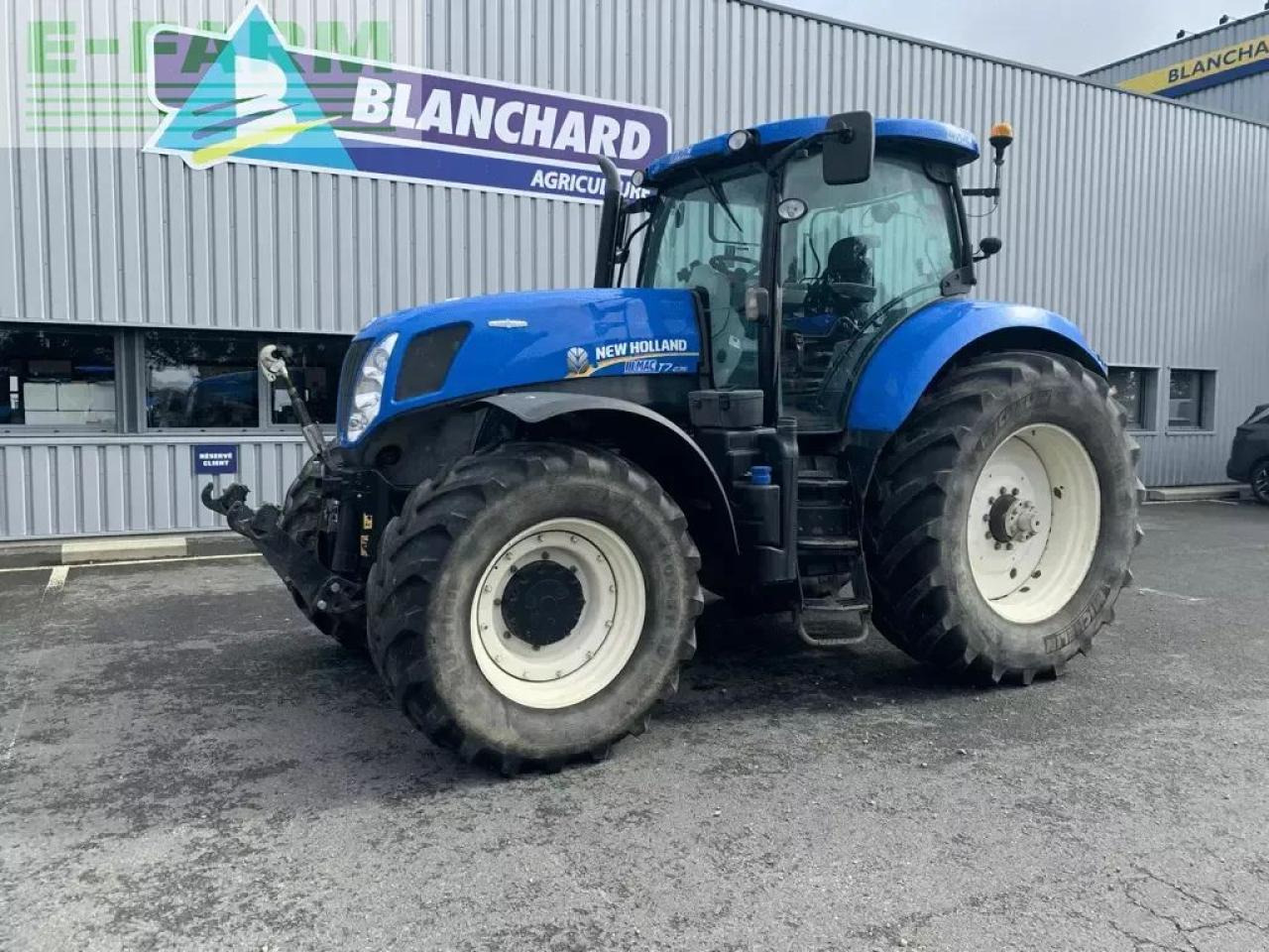 New Holland t7.235 auto command - Tractor agricol: Foto 1 New Holland t7.235 auto command - Tractor agricol: Foto 1