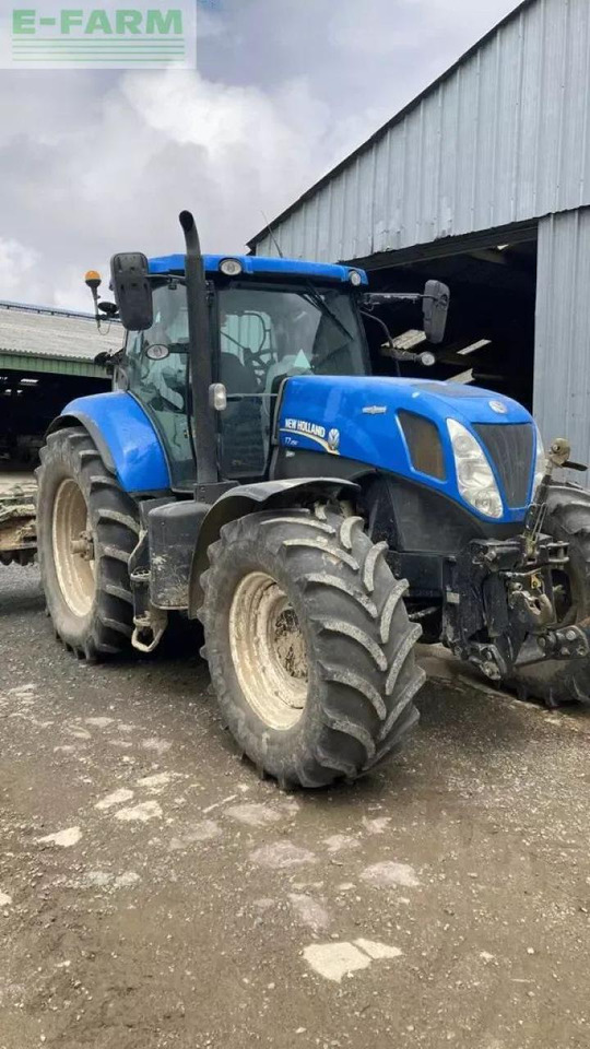 New Holland t7.250 autocommand - Tractor agricol: Foto 2 New Holland t7.250 autocommand - Tractor agricol: Foto 2