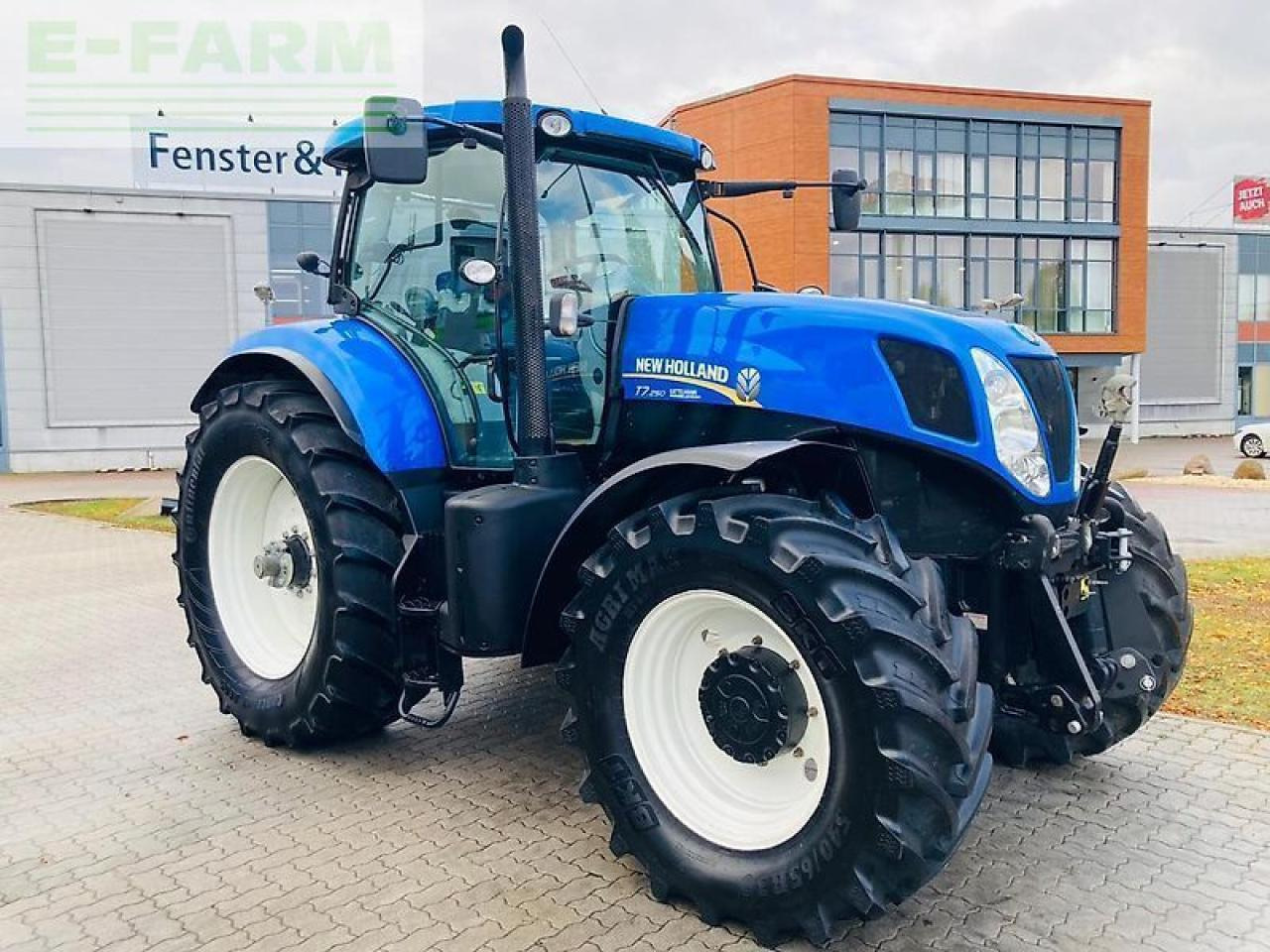 New Holland t7.250 power command mit rtk - Tractor agricol: Foto 3 New Holland t7.250 power command mit rtk - Tractor agricol: Foto 3