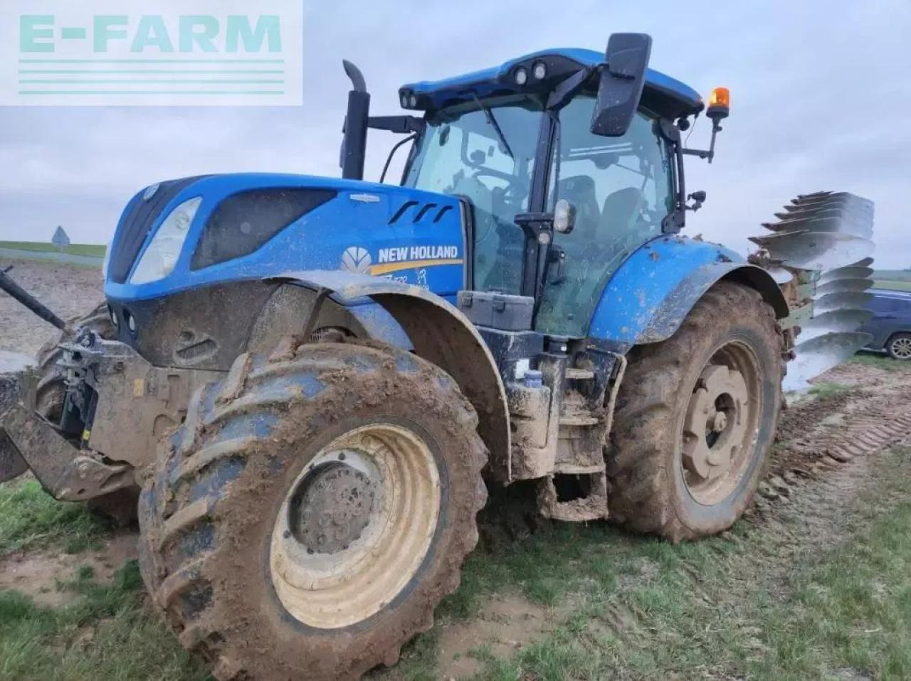New Holland t7.270 ac - Tractor agricol: Foto 1 New Holland t7.270 ac - Tractor agricol: Foto 1