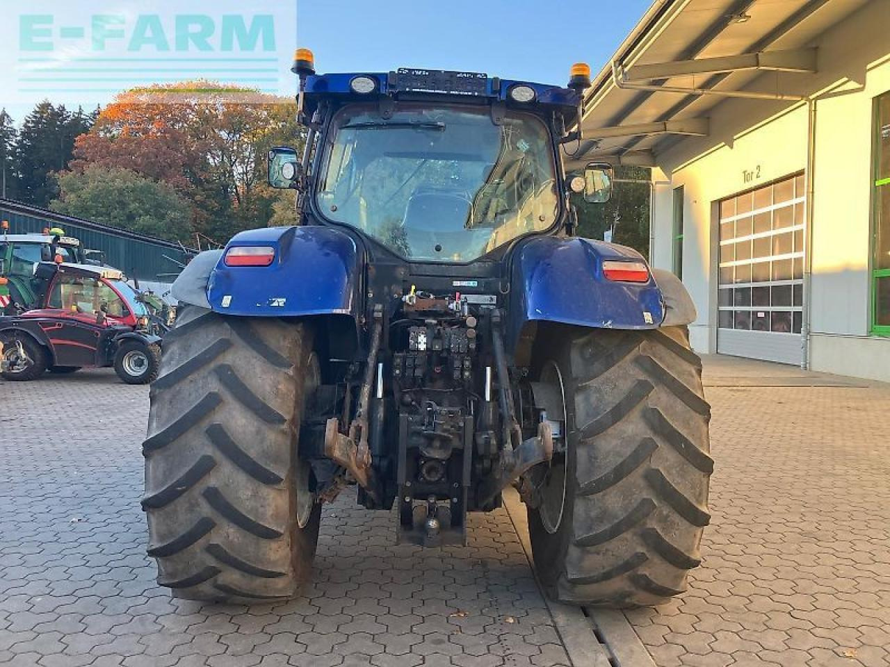 New Holland t7.270 auto command - Hot Deal - Tractor agricol: Foto 4 New Holland t7.270 auto command - Hot Deal - Tractor agricol: Foto 4