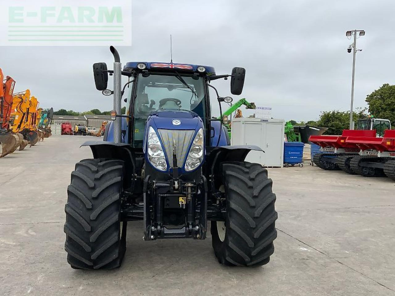 New Holland t7.270 blue power tractor (st23715) - Tractor agricol: Foto 3 New Holland t7.270 blue power tractor (st23715) - Tractor agricol: Foto 3