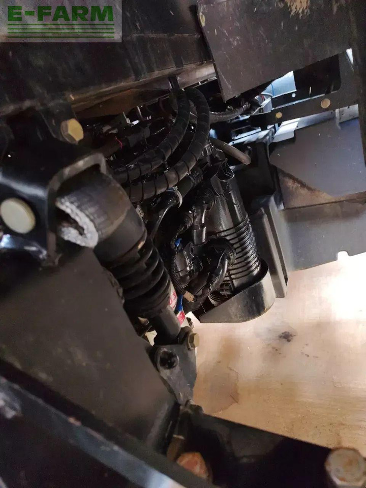 New Holland t7060 - Tractor agricol: Foto 5 New Holland t7060 - Tractor agricol: Foto 5