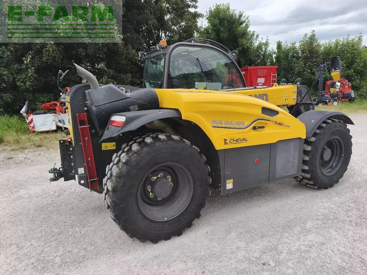 New Holland th 7.42 elite - Stivuitor telescopic: Foto 3 New Holland th 7.42 elite - Stivuitor telescopic: Foto 3