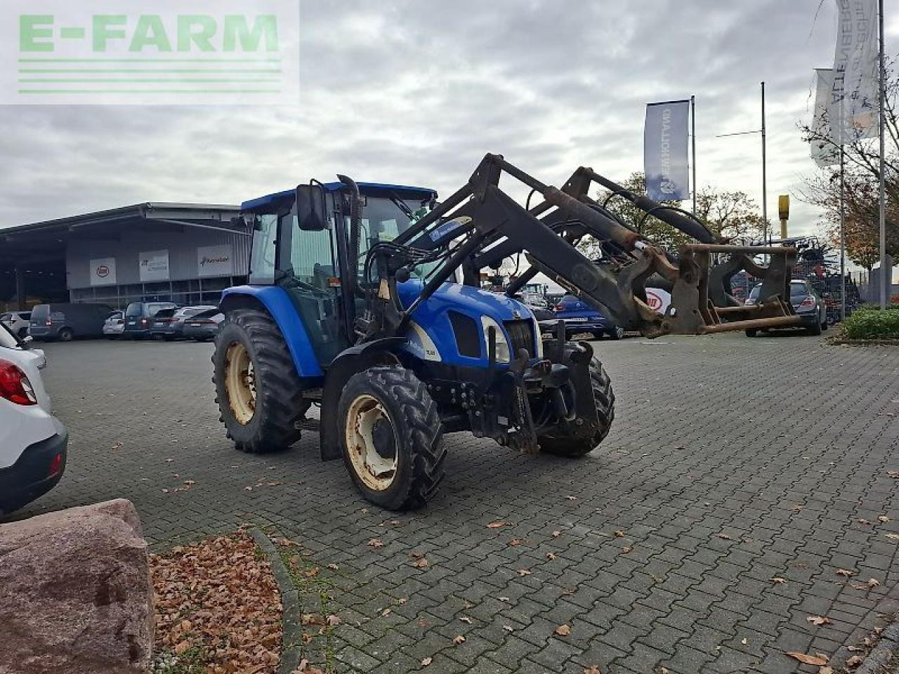 New Holland tla 80 - Tractor agricol: Foto 4 New Holland tla 80 - Tractor agricol: Foto 4