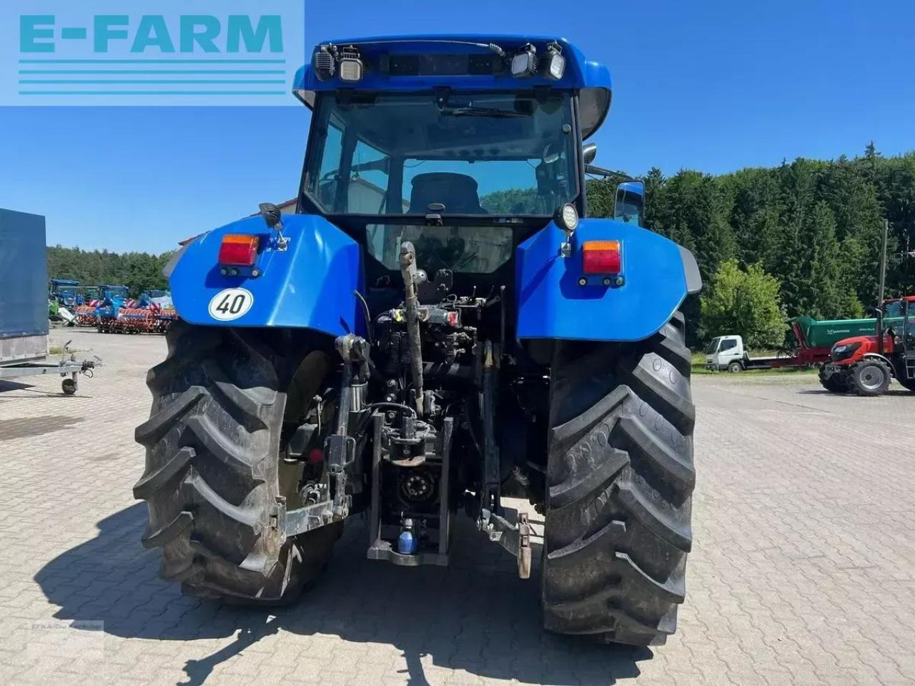 New Holland tvt 135 - Tractor agricol: Foto 3 New Holland tvt 135 - Tractor agricol: Foto 3