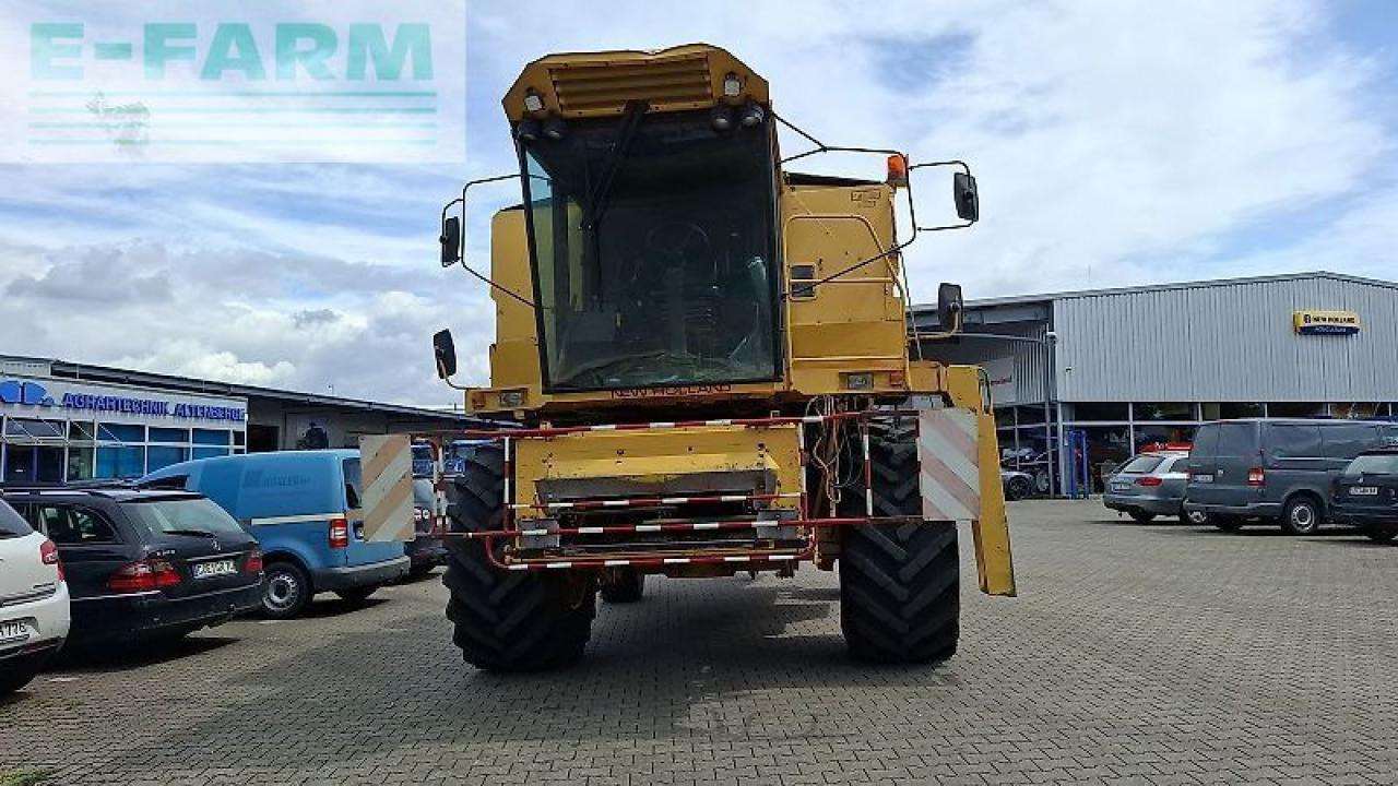 New Holland tx 34 / tx34 - Combină de recoltat cereale: Foto 3 New Holland tx 34 / tx34 - Combină de recoltat cereale: Foto 3