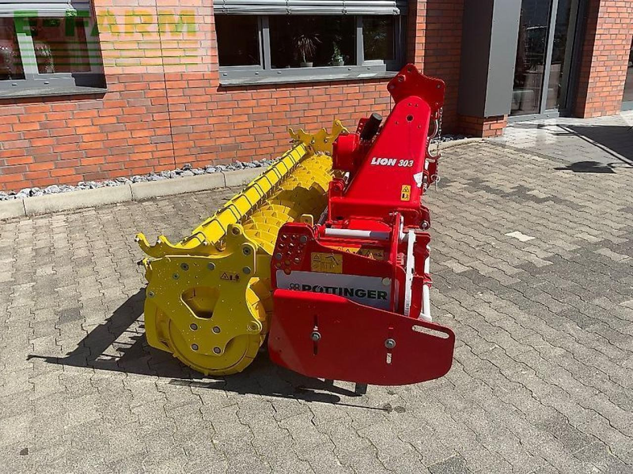 Pöttinger lion 303 - Maşină pentru prelucrarea solului: Foto 2 Pöttinger lion 303 - Maşină pentru prelucrarea solului: Foto 2