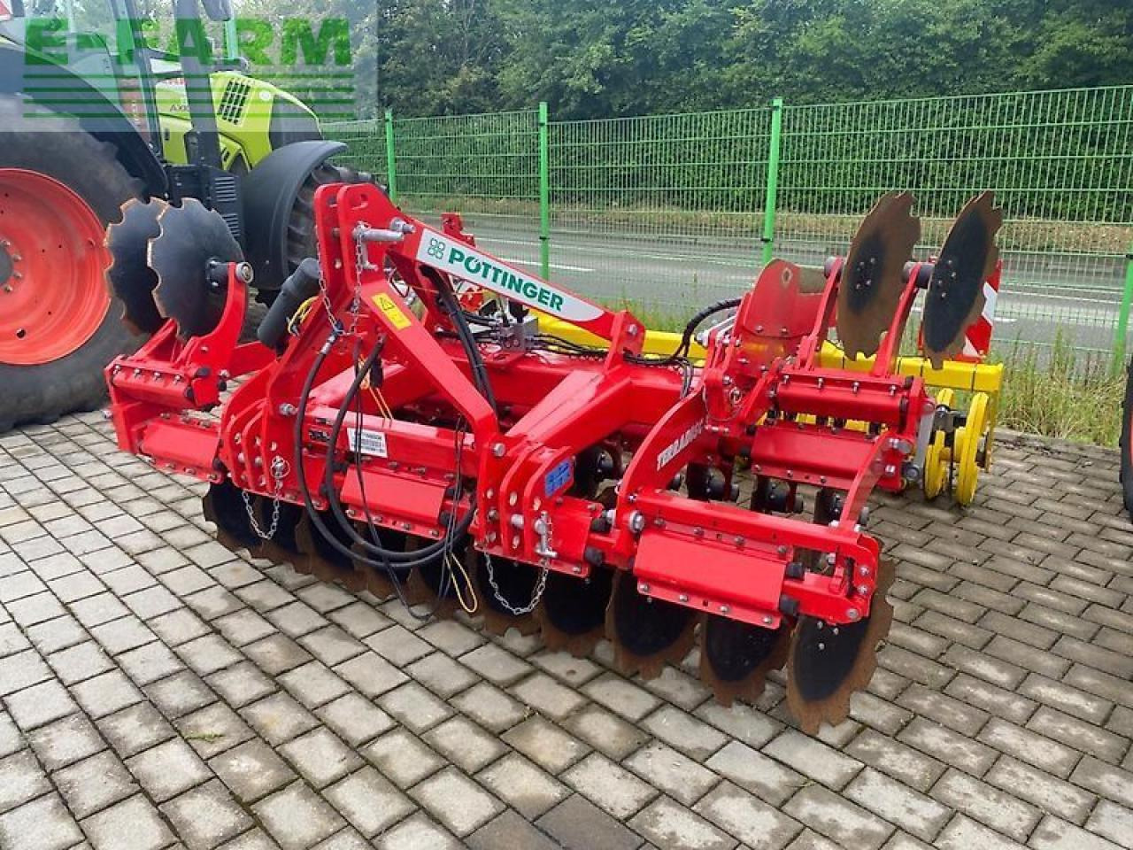 Pöttinger terradisc 3001 - Grapă cu discuri: Foto 1 Pöttinger terradisc 3001 - Grapă cu discuri: Foto 1