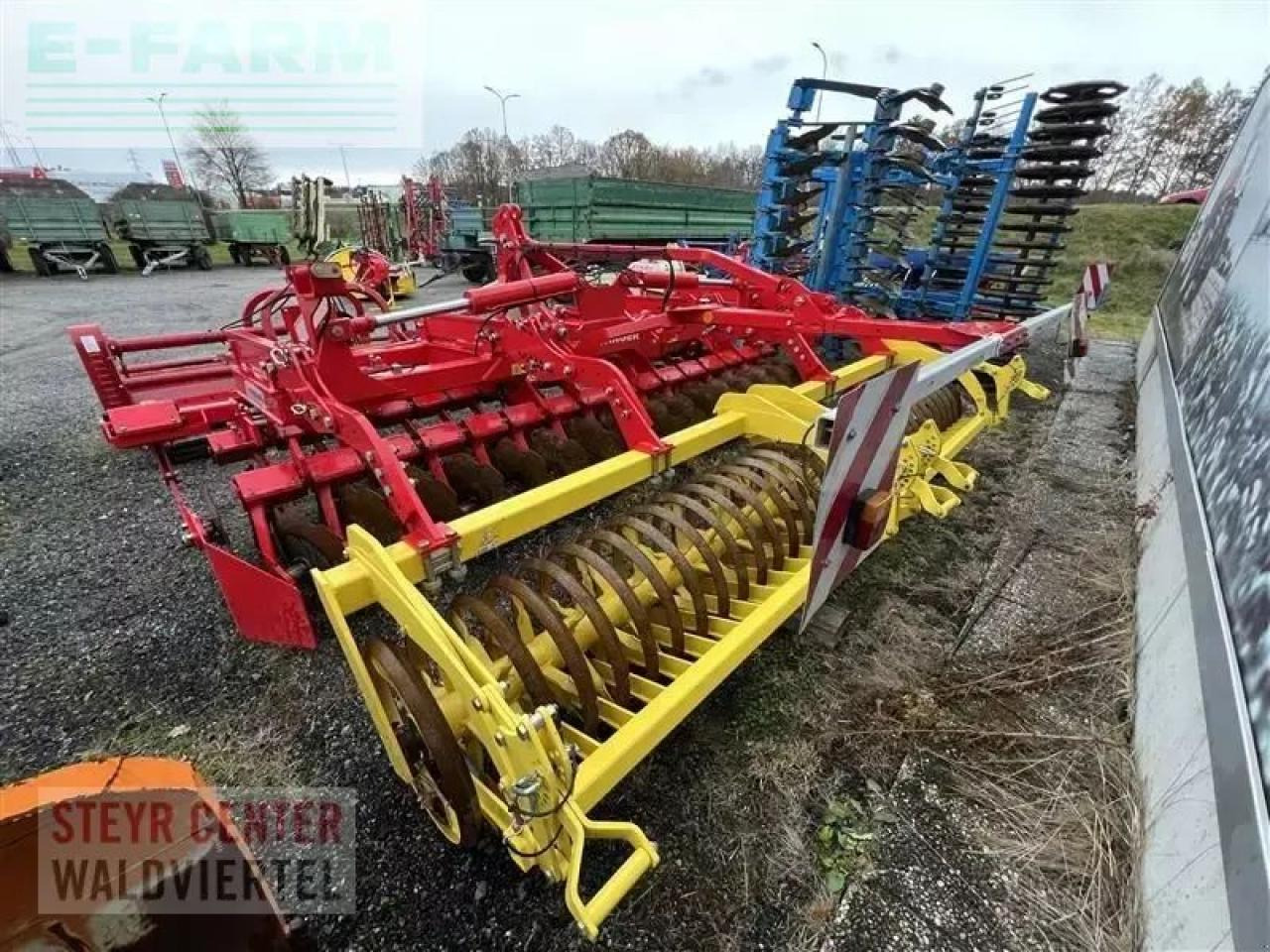 Pöttinger terradisc 4000 k - Maşină pentru prelucrarea solului: Foto 4 Pöttinger terradisc 4000 k - Maşină pentru prelucrarea solului: Foto 4