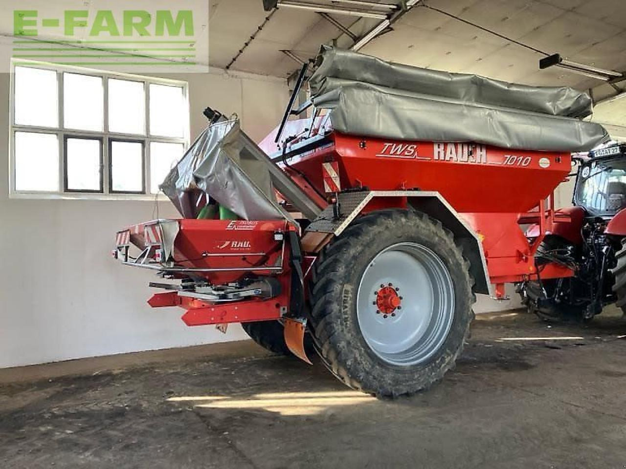 Rauch gebr. tws h7010 + axis ht 50.1 - Imprastietor îngrăşăminte: Foto 1 Rauch gebr. tws h7010 + axis ht 50.1 - Imprastietor îngrăşăminte: Foto 1