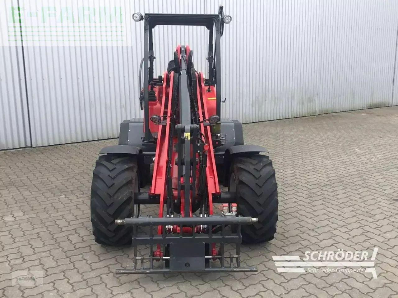 Schäffer 4670 - Încărcător frontal pe pneuri: Foto 2 Schäffer 4670 - Încărcător frontal pe pneuri: Foto 2