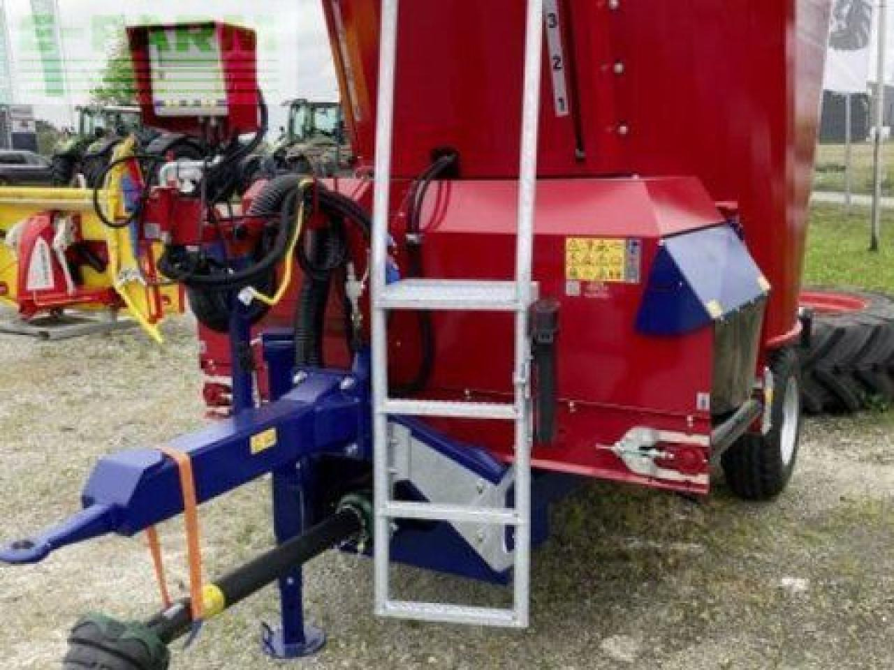 Siloking trailedline classic compact 7 - Utilaje de creştere vite: Foto 2 Siloking trailedline classic compact 7 - Utilaje de creştere vite: Foto 2