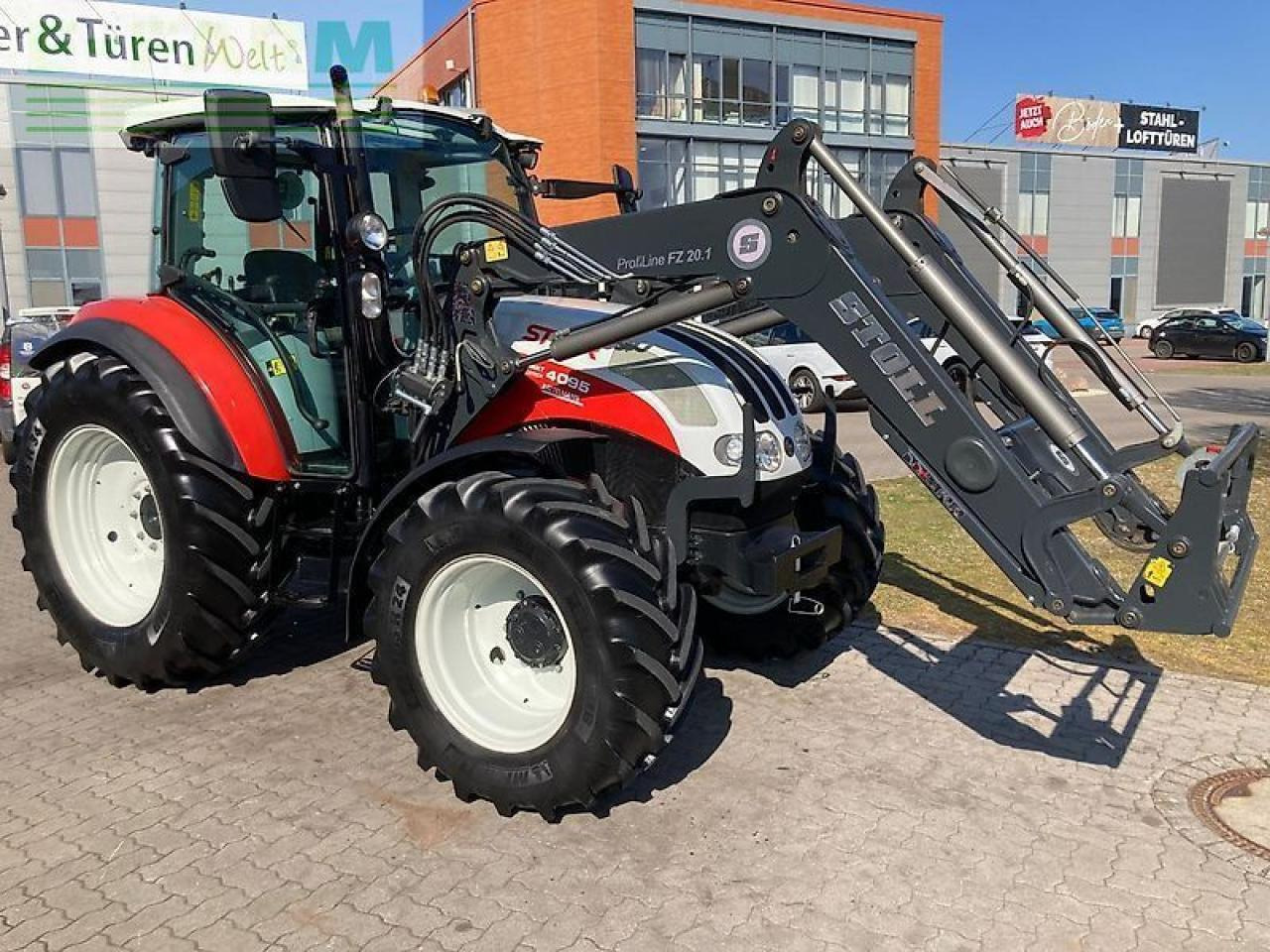 Steyr 4095 kompakt - Tractor agricol: Foto 3 Steyr 4095 kompakt - Tractor agricol: Foto 3