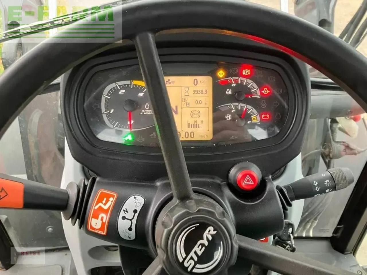 Steyr kompakt 4095 hilo - Tractor agricol: Foto 4 Steyr kompakt 4095 hilo - Tractor agricol: Foto 4