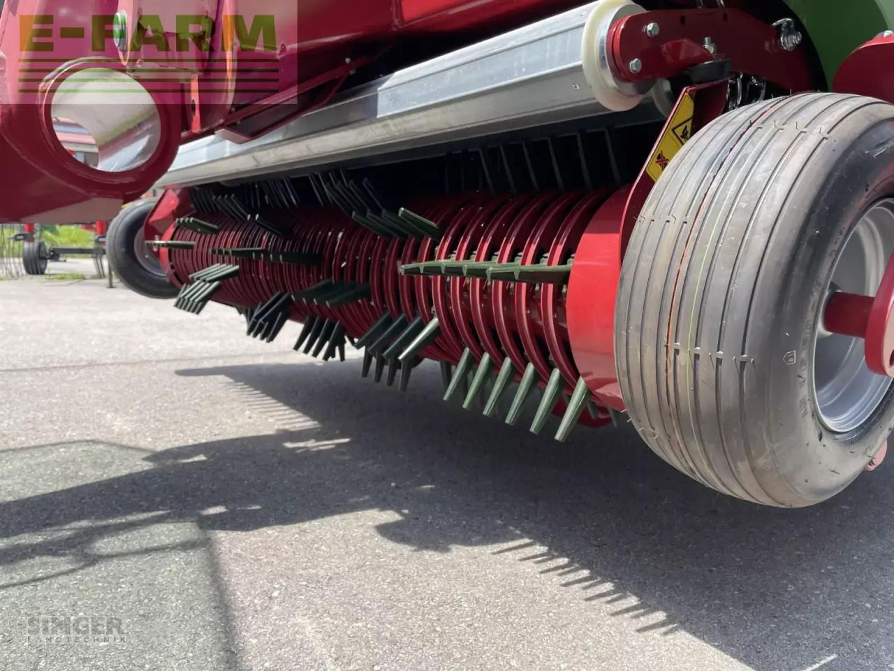 Strautmann giga-vitesse 4002 cfs - Remorcă cu autoincarcare: Foto 4 Strautmann giga-vitesse 4002 cfs - Remorcă cu autoincarcare: Foto 4