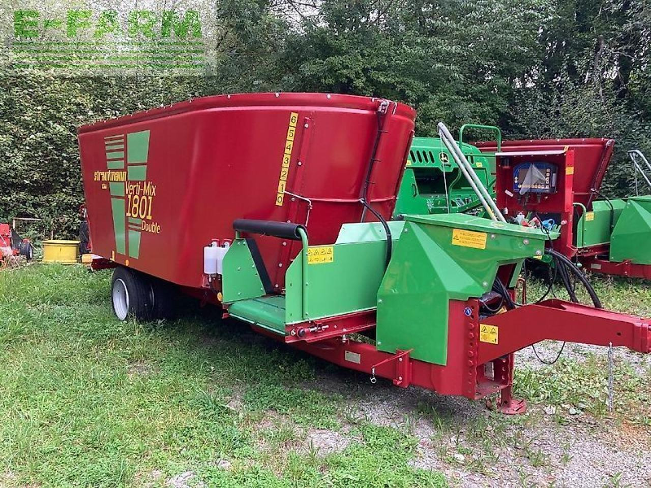 Strautmann verti-mix 1801 double - Utilaje de creştere vite: Foto 1 Strautmann verti-mix 1801 double - Utilaje de creştere vite: Foto 1