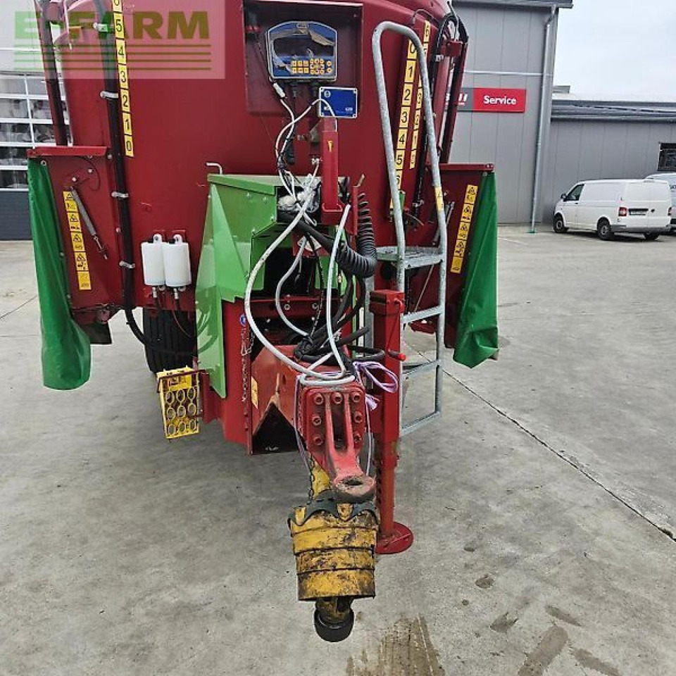 Strautmann verti-mix 1801 double - Utilaje de creştere vite: Foto 3 Strautmann verti-mix 1801 double - Utilaje de creştere vite: Foto 3