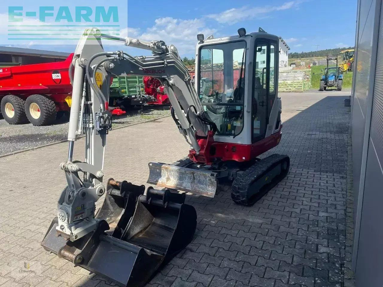 Takeuchi tb 225 v4 - Mini excavator: Foto 3 Takeuchi tb 225 v4 - Mini excavator: Foto 3