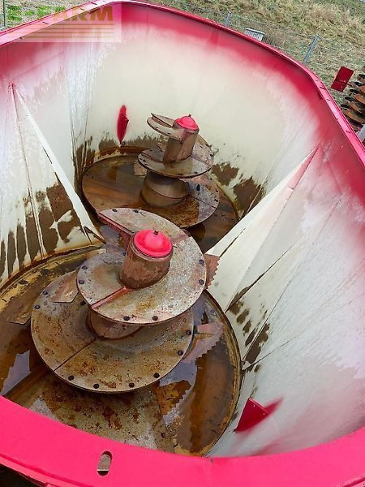 Trioliet solomix 2 1500 vlh-b - Utilaje de creştere vite: Foto 5 Trioliet solomix 2 1500 vlh-b - Utilaje de creştere vite: Foto 5