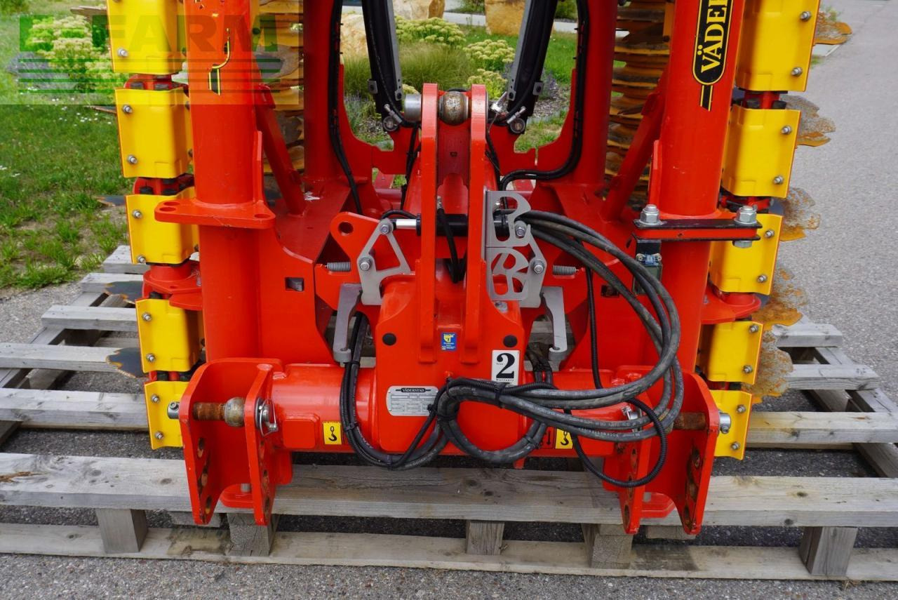 Väderstad carrier crxt 425 - Grapă cu discuri: Foto 4 Väderstad carrier crxt 425 - Grapă cu discuri: Foto 4