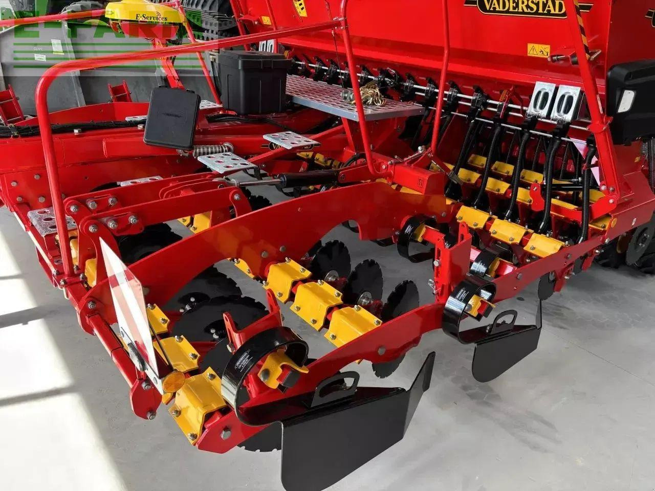 Väderstad rapid 400c - Semănătoare combinată: Foto 2 Väderstad rapid 400c - Semănătoare combinată: Foto 2