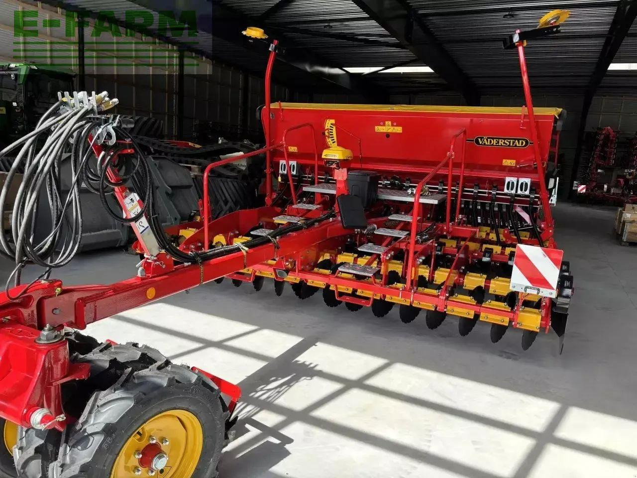 Väderstad rapid 400c - Semănătoare combinată: Foto 1 Väderstad rapid 400c - Semănătoare combinată: Foto 1