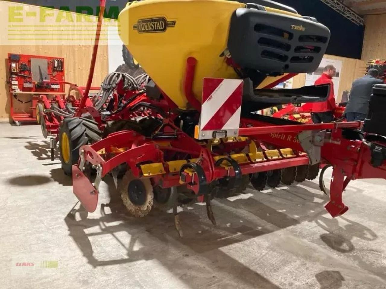 Väderstad spirit r300 s - Semănătoare combinată: Foto 2 Väderstad spirit r300 s - Semănătoare combinată: Foto 2
