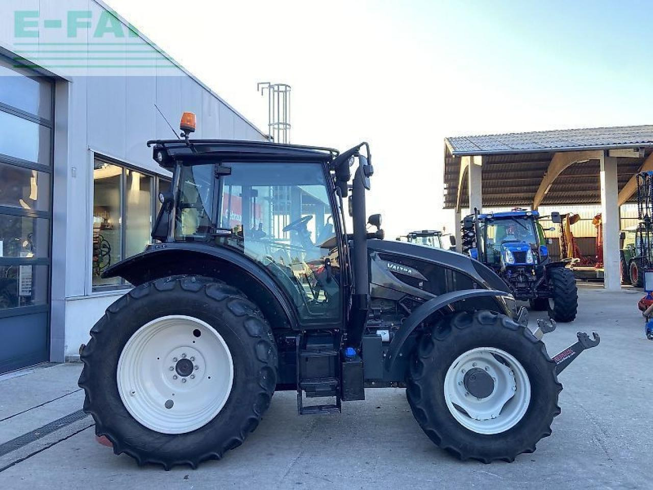 Valtra a 114 - Tractor agricol: Foto 4 Valtra a 114 - Tractor agricol: Foto 4