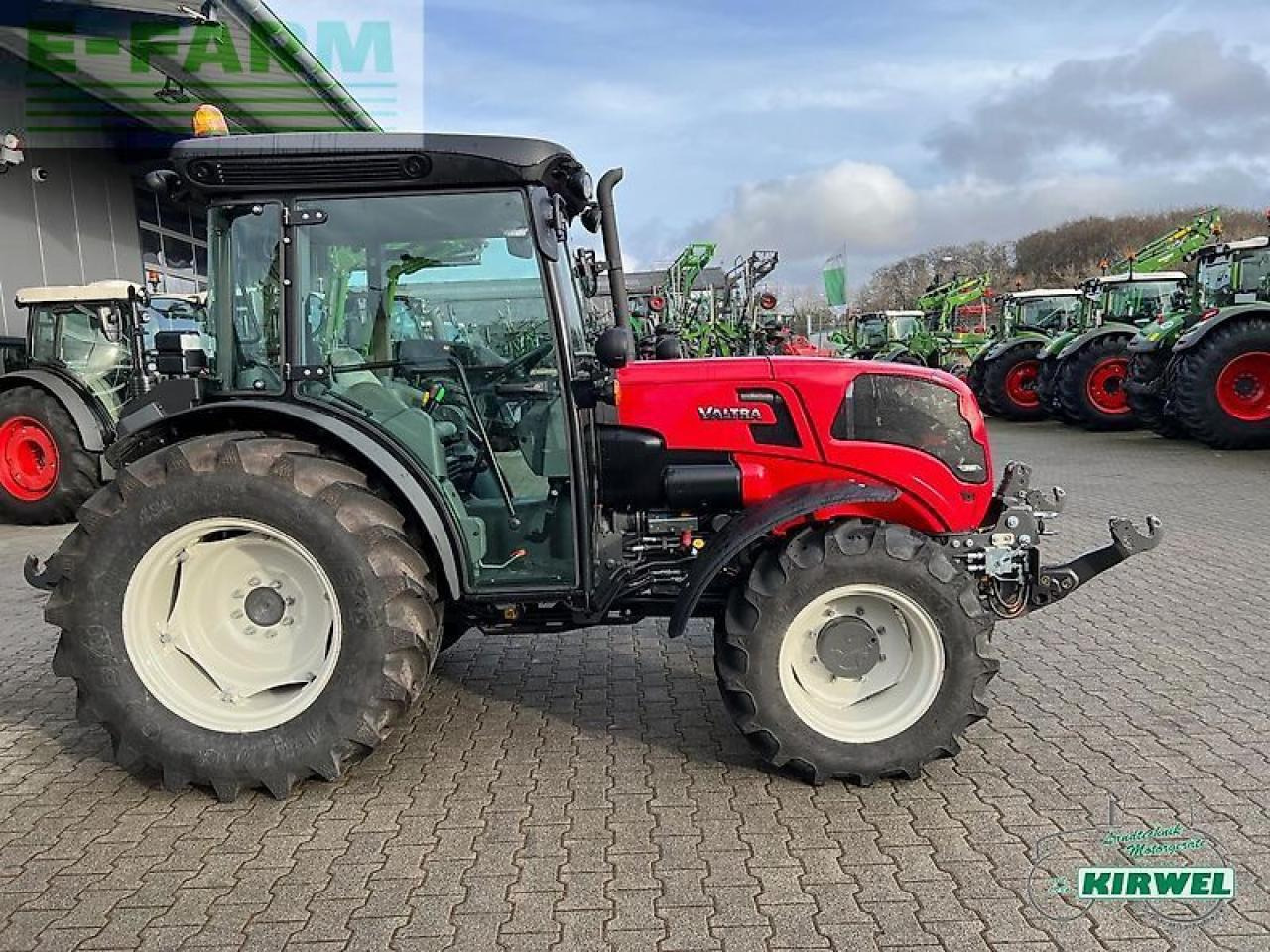 Valtra f 105 - Tractor agricol: Foto 4 Valtra f 105 - Tractor agricol: Foto 4