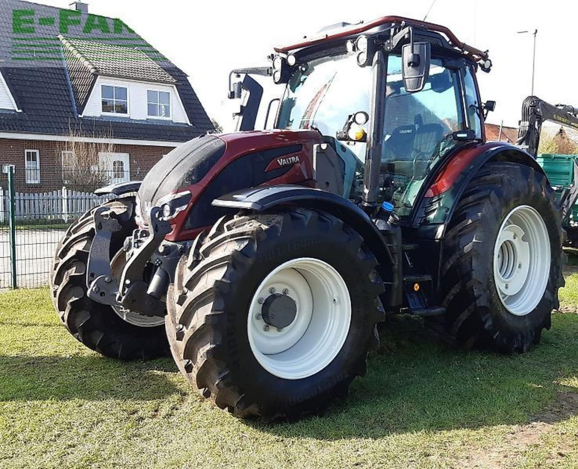 Valtra n175d - Tractor agricol: Foto 2 Valtra n175d - Tractor agricol: Foto 2