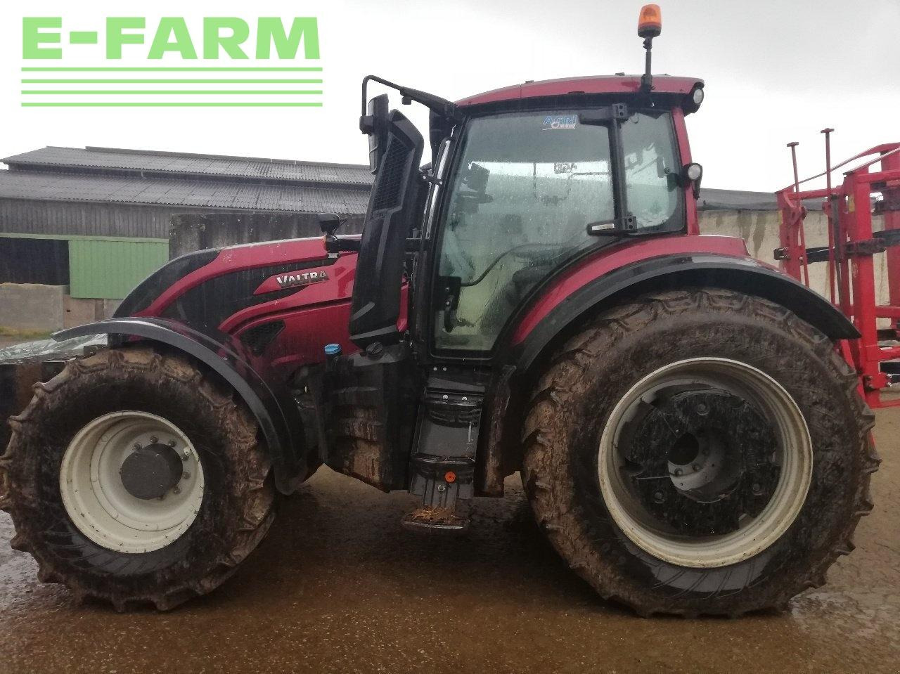 Valtra t214a - Tractor agricol: Foto 1 Valtra t214a - Tractor agricol: Foto 1