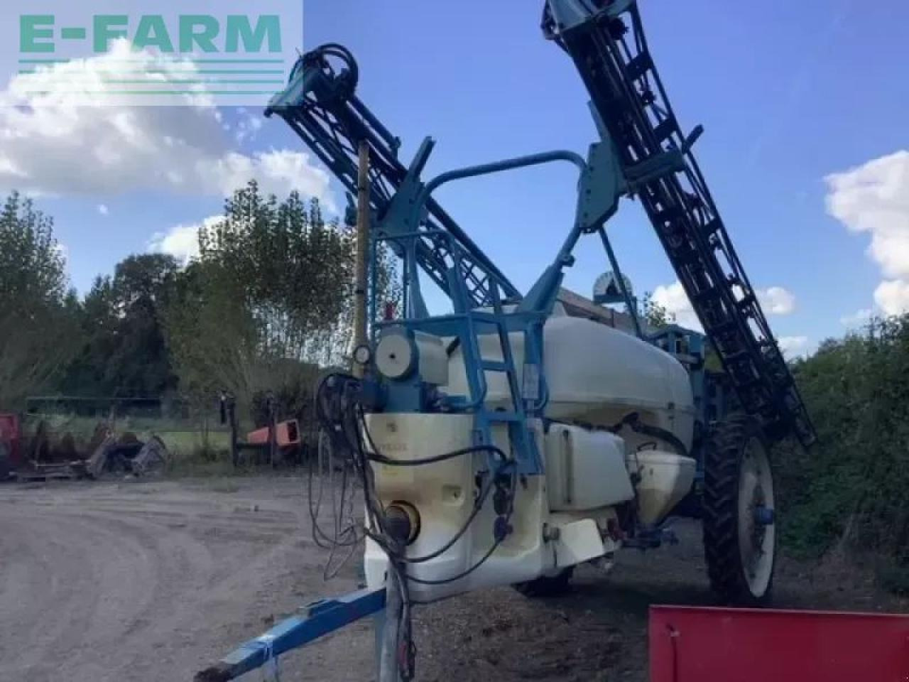 / meteor2500 - Maşină de erbicidat tractata: Foto 2 / meteor2500 - Maşină de erbicidat tractata: Foto 2