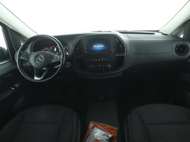 MERCEDES-BENZ Vito 114 TourerPro,Allrad,Automatik,Standheizung... - Alte utilaje: Foto 2 MERCEDES-BENZ Vito 114 TourerPro,Allrad,Automatik,Standheizung... - Alte utilaje: Foto 2